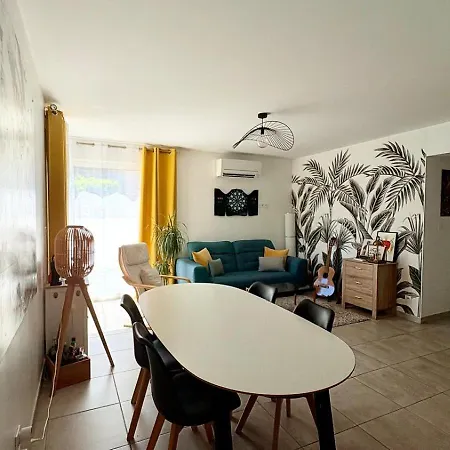 Holiday home Harmony Climatisation Piscine Semi Enterree Wifi Camargue *